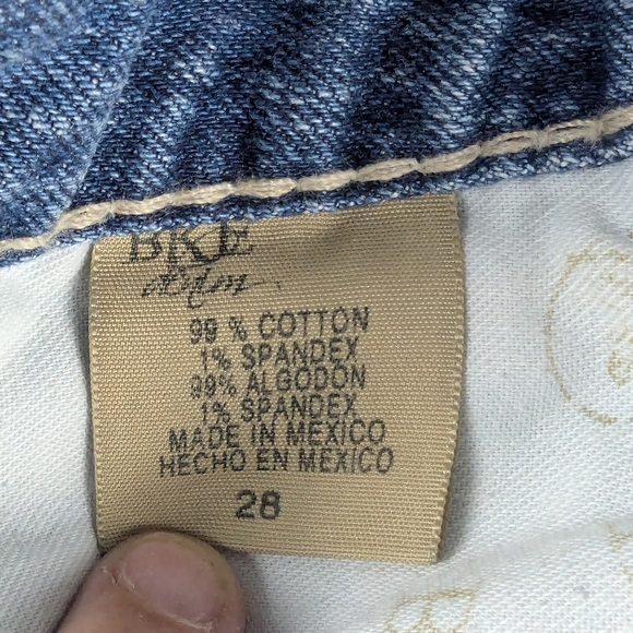 BKE Size 28 Faded Vibe Bermuda Jean Shorts - Picture 4 of 11